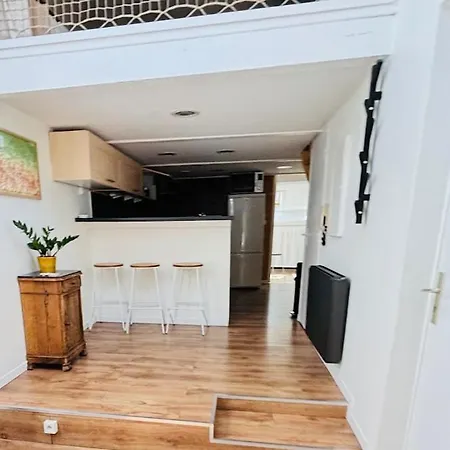 Apartment Le Bellevue-center-wifi-terrace-mountain View *