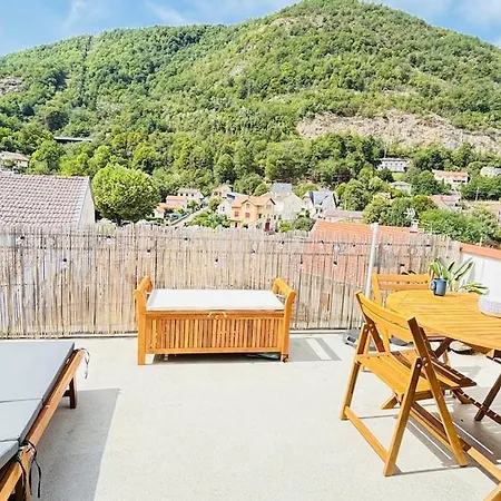 Le Bellevue-center-wifi-terrace-mountain View Apartment