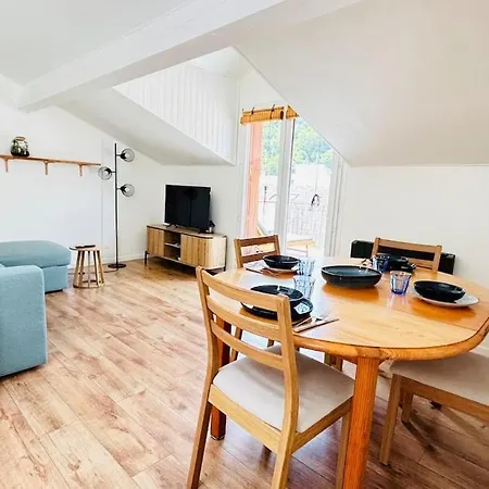 Le Bellevue-center-wifi-terrace-mountain View Apartment *