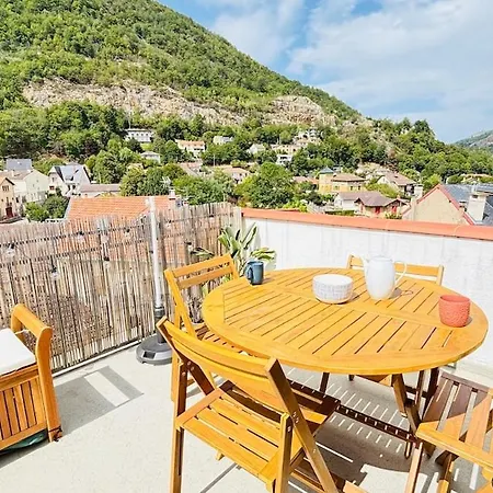 Apartment Le Bellevue-center-wifi-terrace-mountain View *